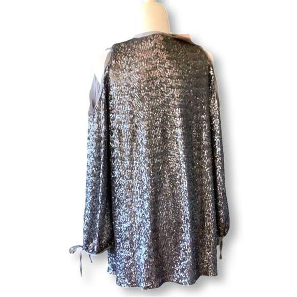 [ AVEC LES FILLES ] Silver Sequin Cold Shoulder A-Line Mini Dress : S : Like New - Picture 3 of 5